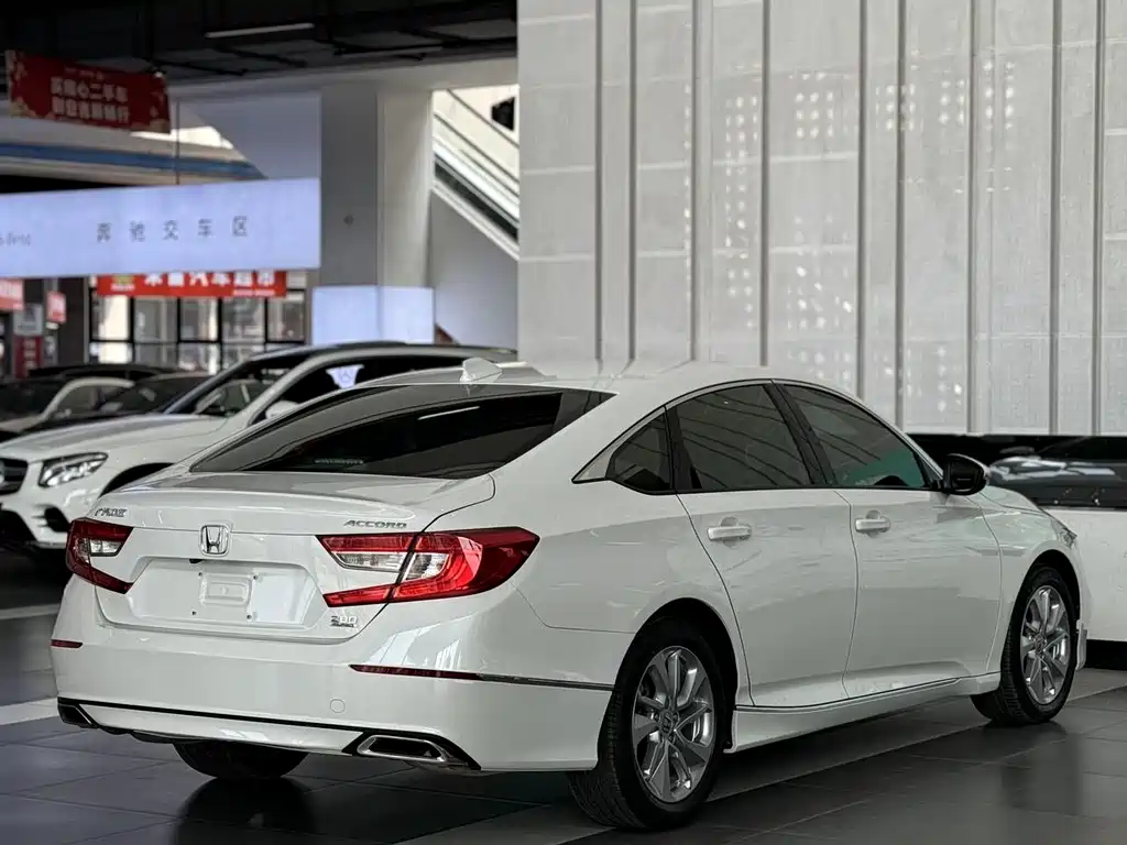 Honda Accord 2020 — фото 14
