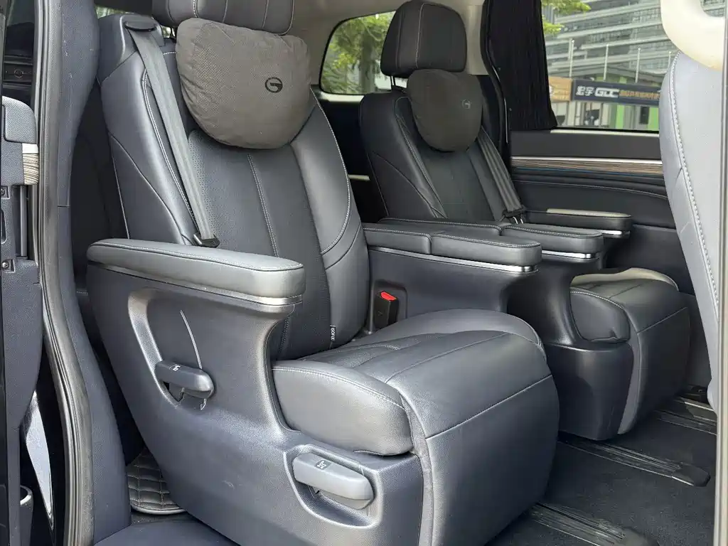GAC Trumpchi M8 2023 — фото 11