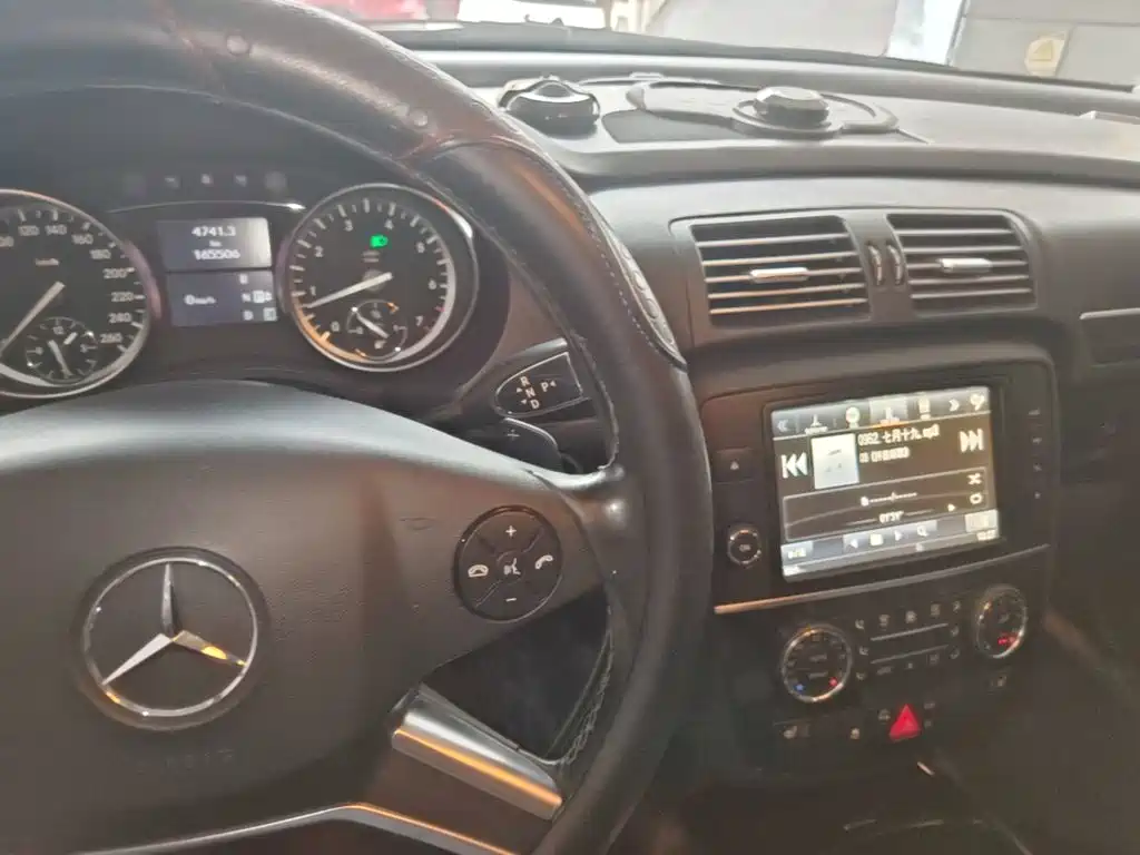 Mercedes-Benz R-Class 2016 — фото 10