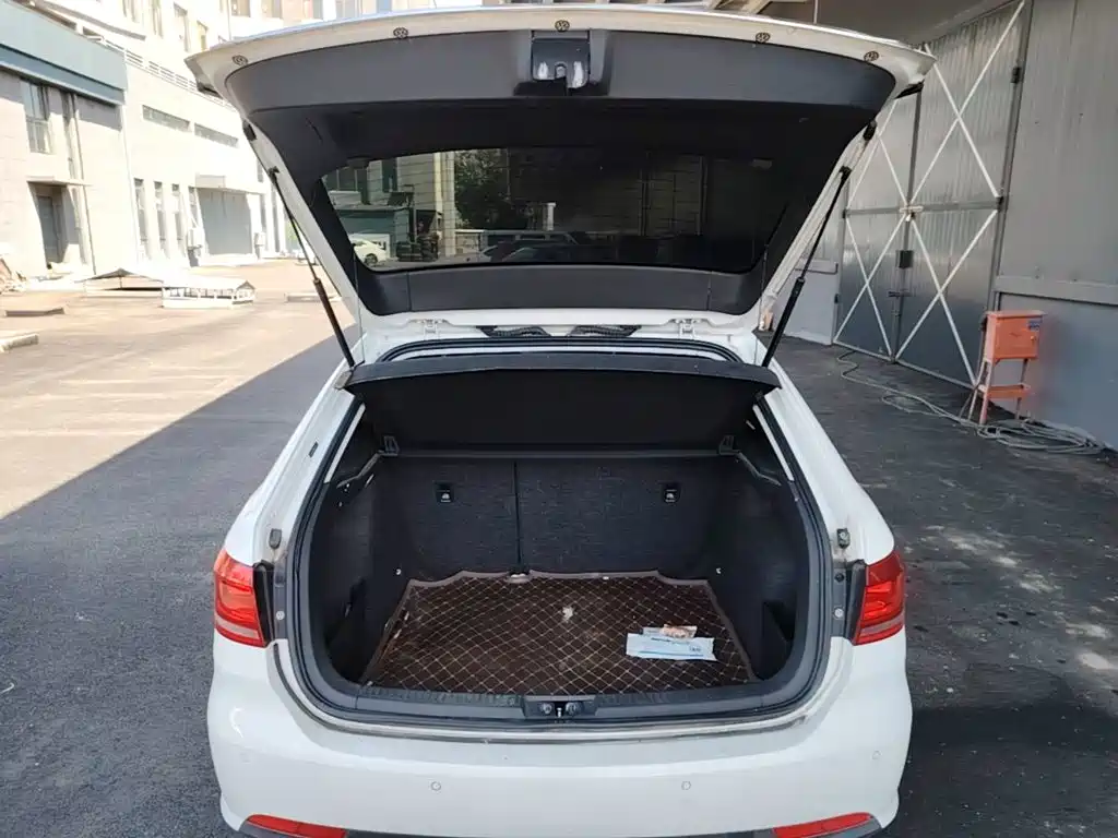Volkswagen Gran Lavida 2015 — фото 19