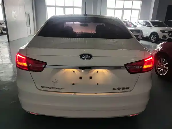 Ford Escort 2017