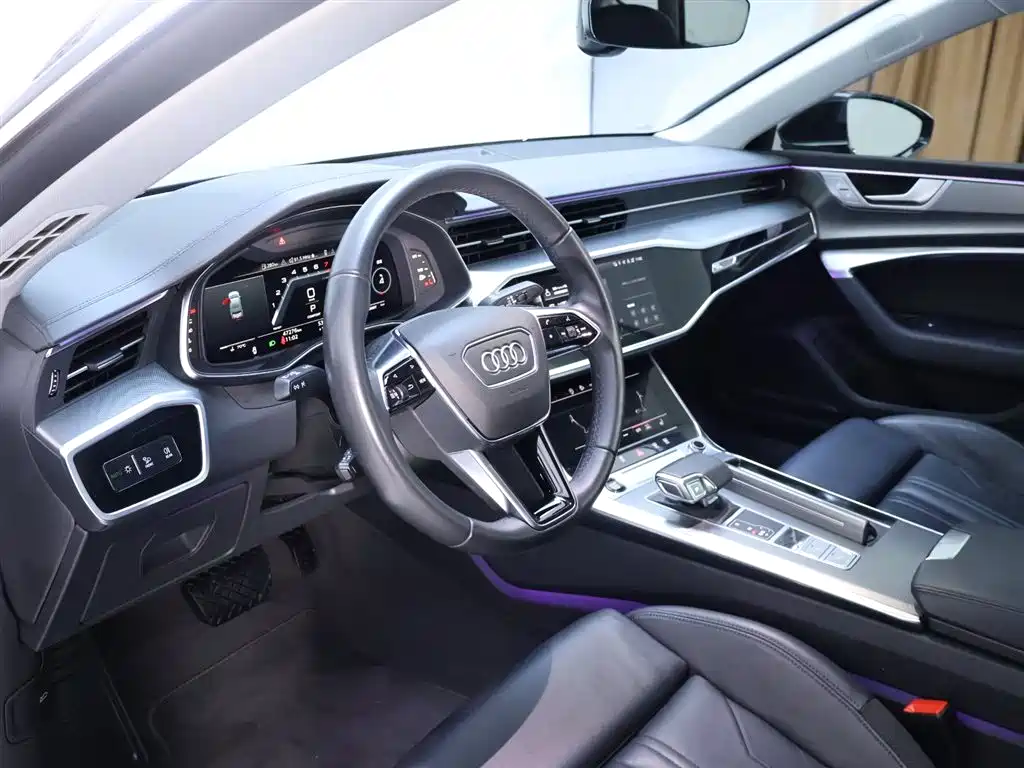 Audi A7 2021 — фото 11