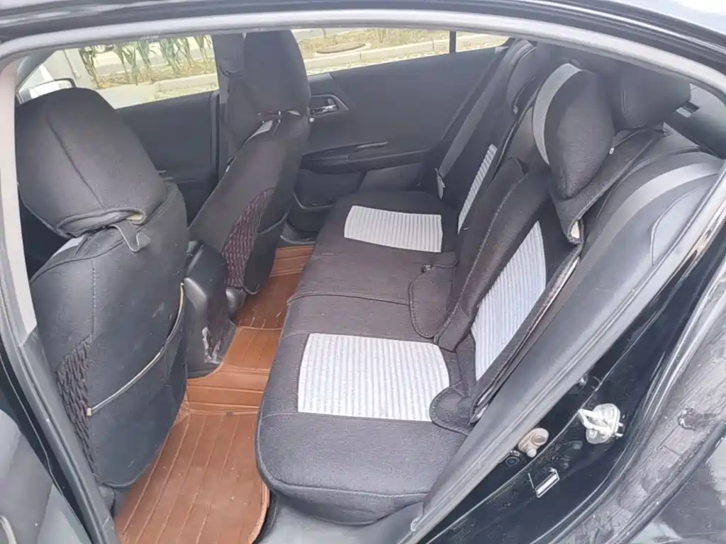 Honda Accord 2014 — фото 17