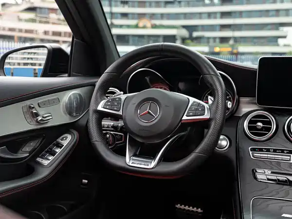 Mercedes-Benz GLC AMG 2020