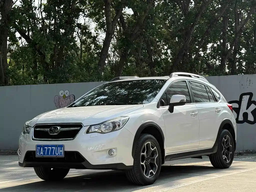 Subaru XV 2012 — фото 2