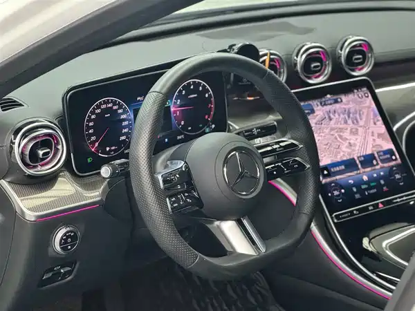 Mercedes-Benz C-Class 2024