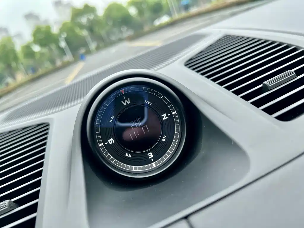 Porsche Cayenne 2025 — фото 19