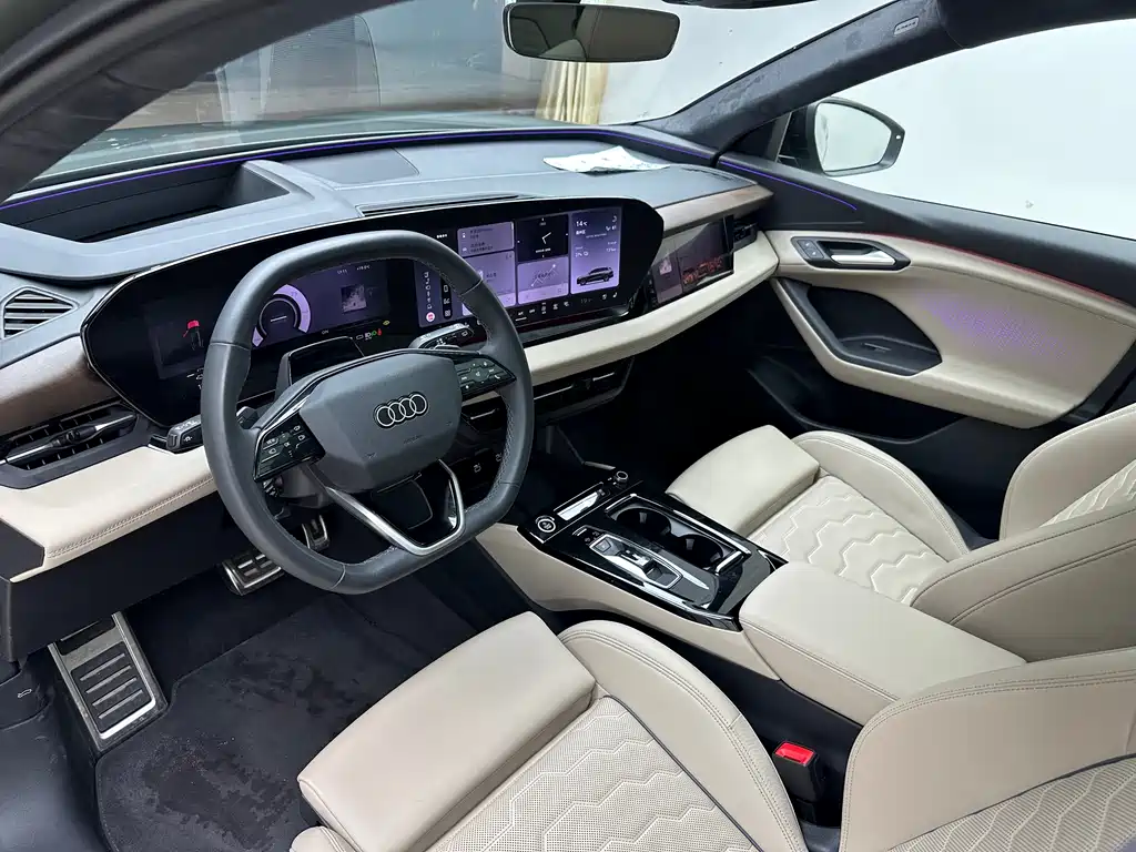 Audi Q6L e-tron 2025 — фото 13