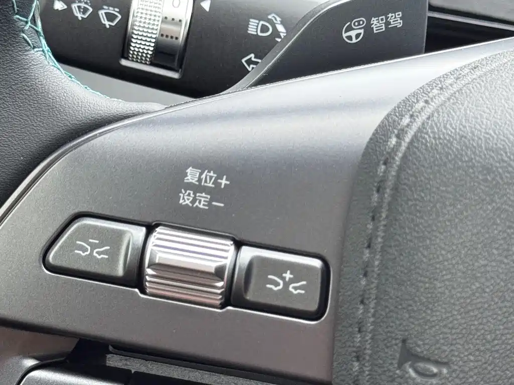 BYD Qin L 2025 — фото 14