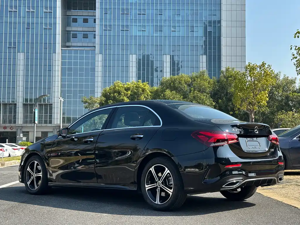 Mercedes-Benz A-Class 2023 — фото 11