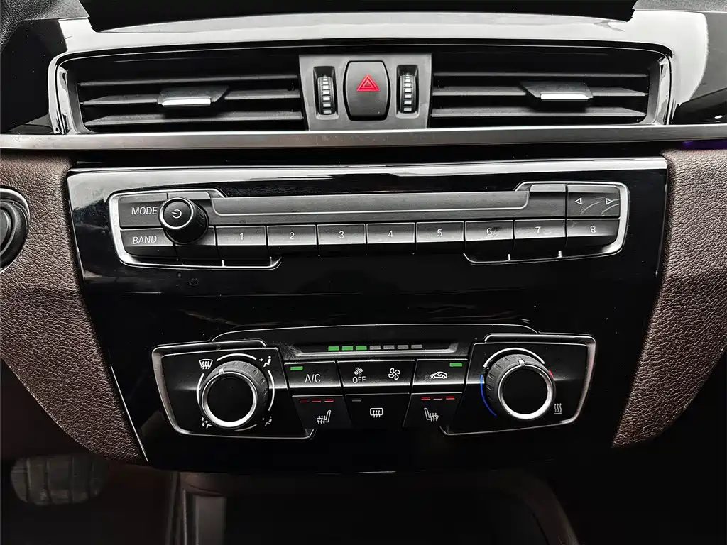 BMW X1 2022 — фото 13
