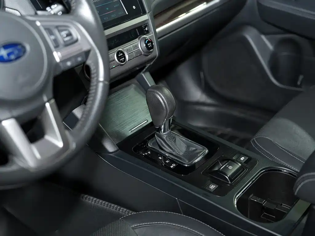 Subaru Outback 2015 — фото 19