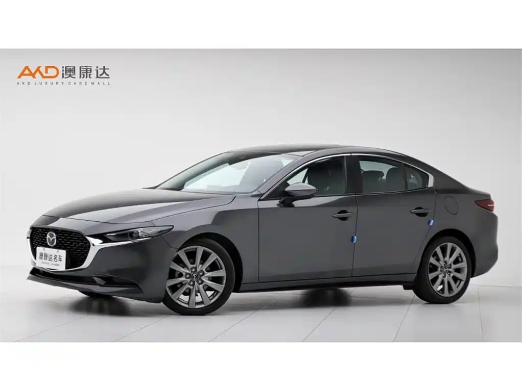 Mazda 3 Axela 2024 — фото 1