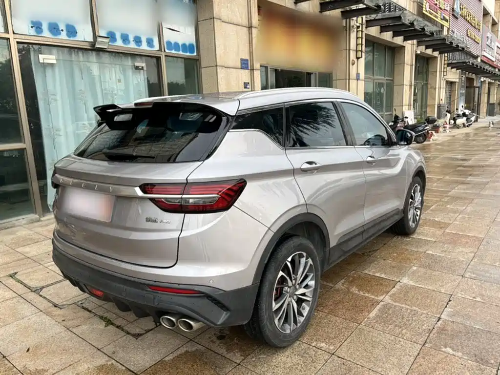 Geely Binyue 2021 — фото 12