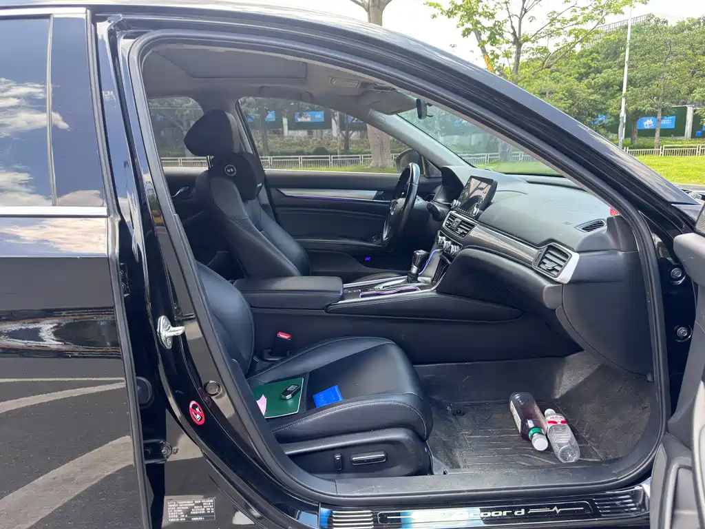 Honda Accord 2019 — фото 10