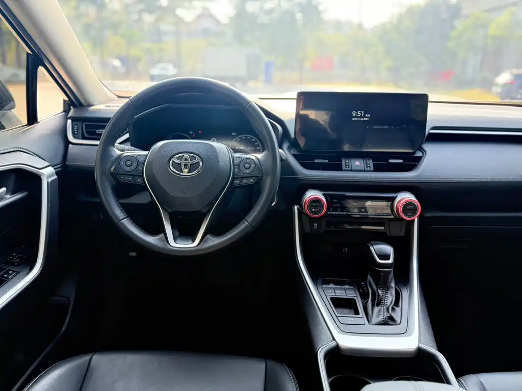Toyota Wildlander 2023 — фото 10