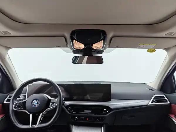 BMW i3 2024