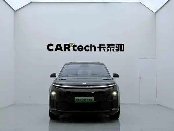 Li Auto L6 2025
