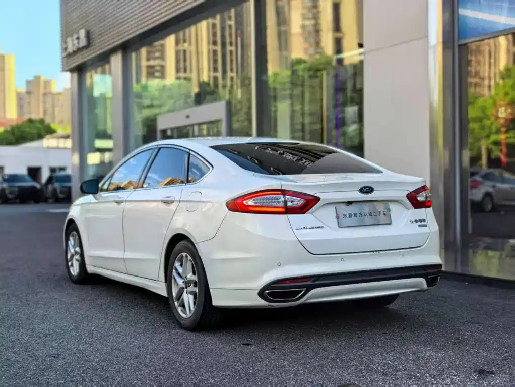 Ford Mondeo 2016 — фото 4