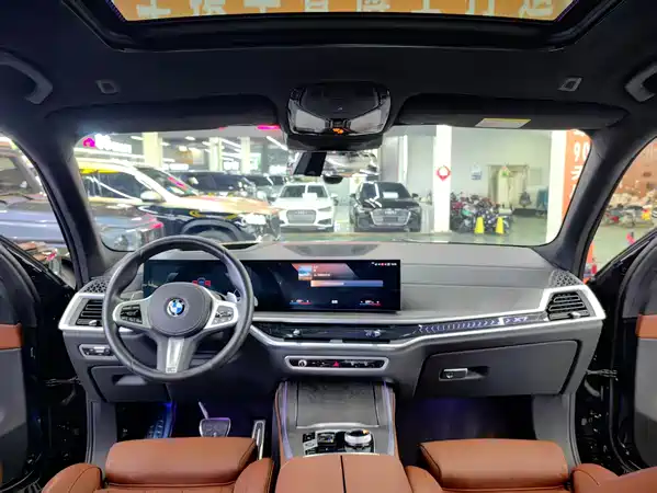 BMW X7 2023