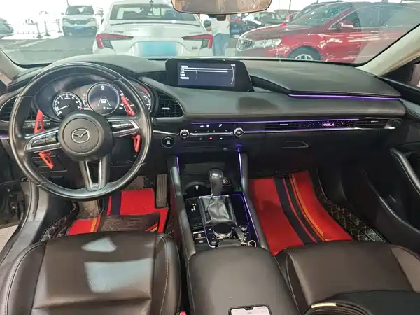 Mazda 3 Axela 2022