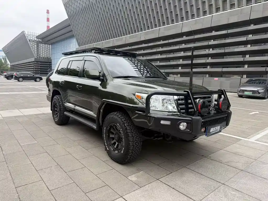Toyota Land Cruiser 2008 — фото 3