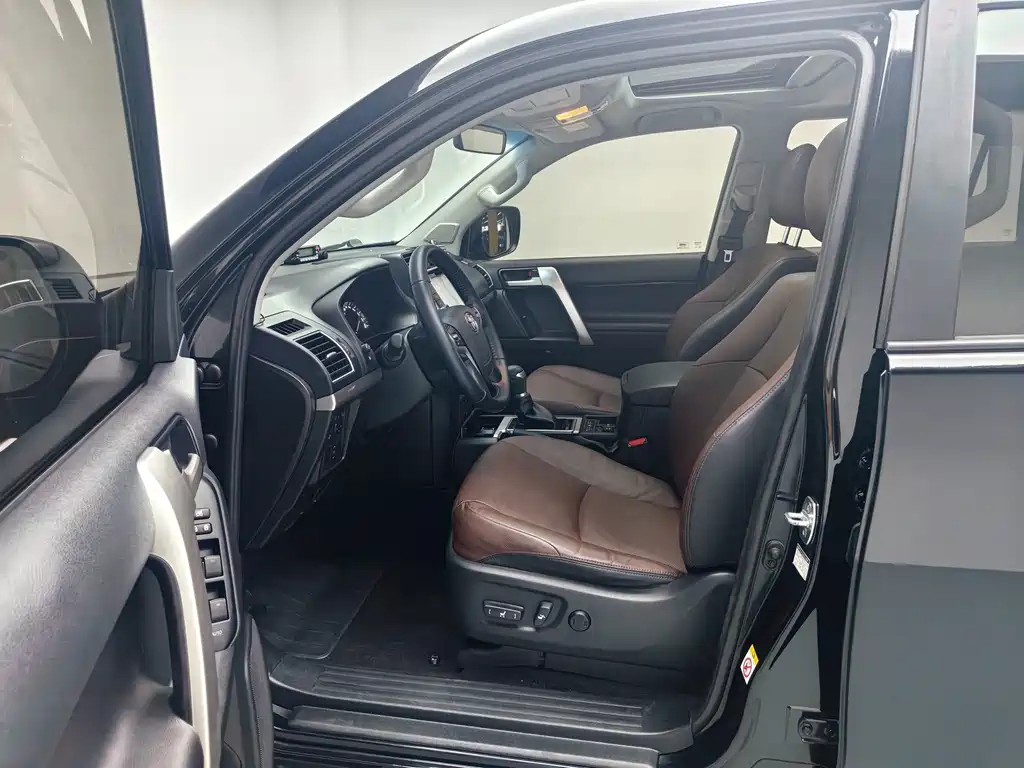 Toyota Prado 2018 — фото 16
