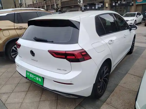 Volkswagen Golf 2022