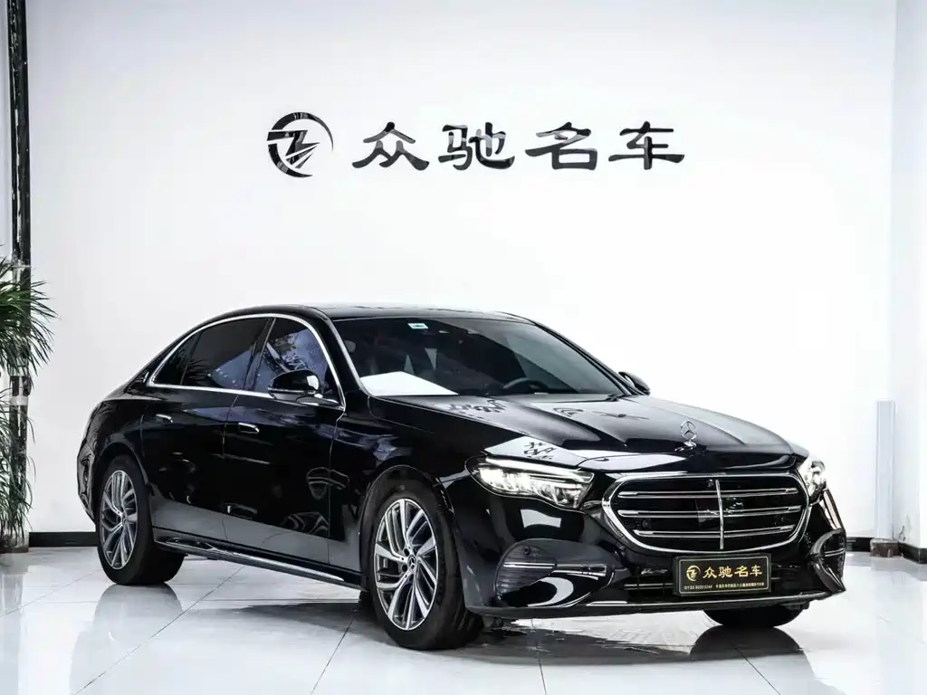 Mercedes-Benz E-Class 2024 — фото 3