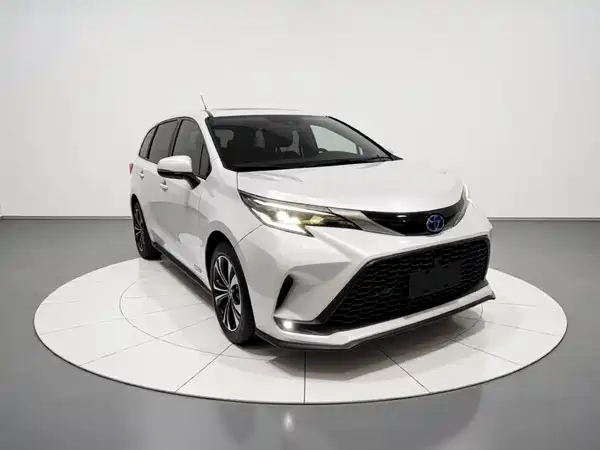 Toyota Granvia 2023