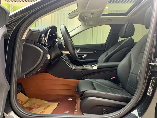 Mercedes-Benz C-Class 2020