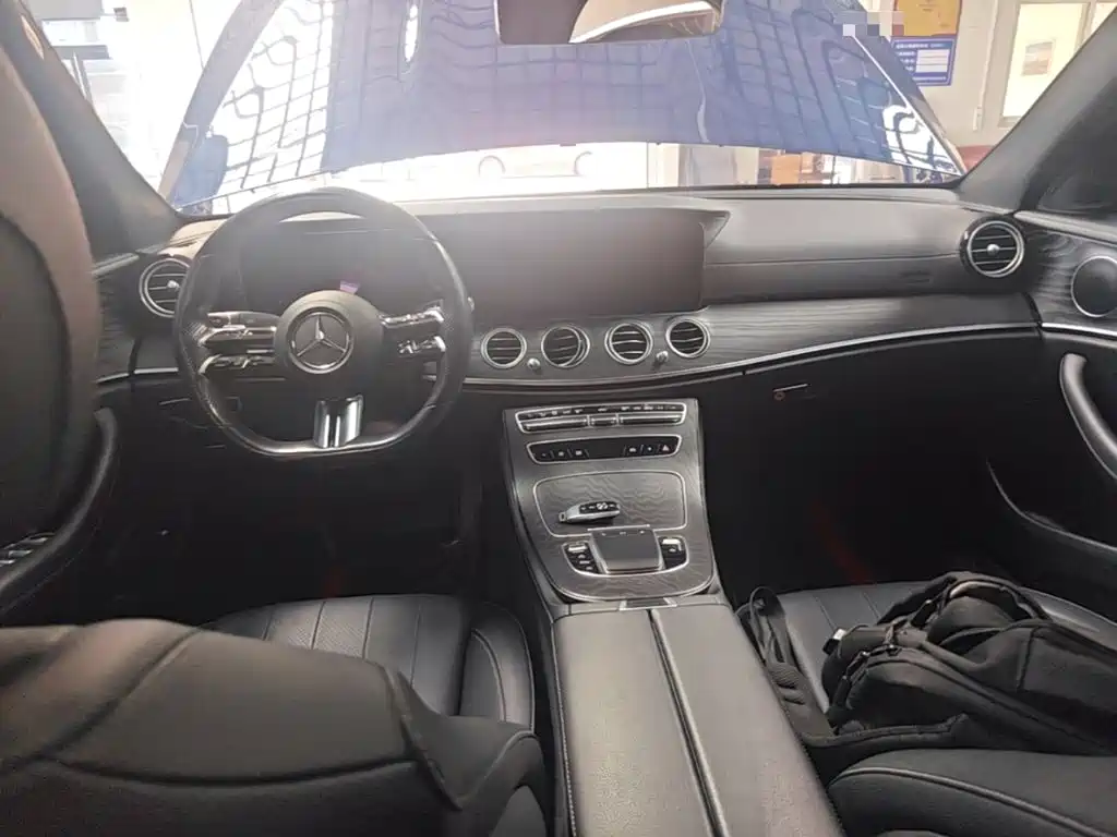 Mercedes-Benz E-Class 2021 — фото 10