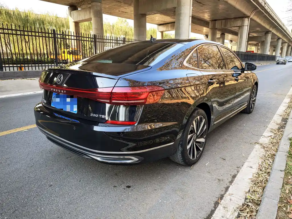Volkswagen Passat 2021 — фото 10