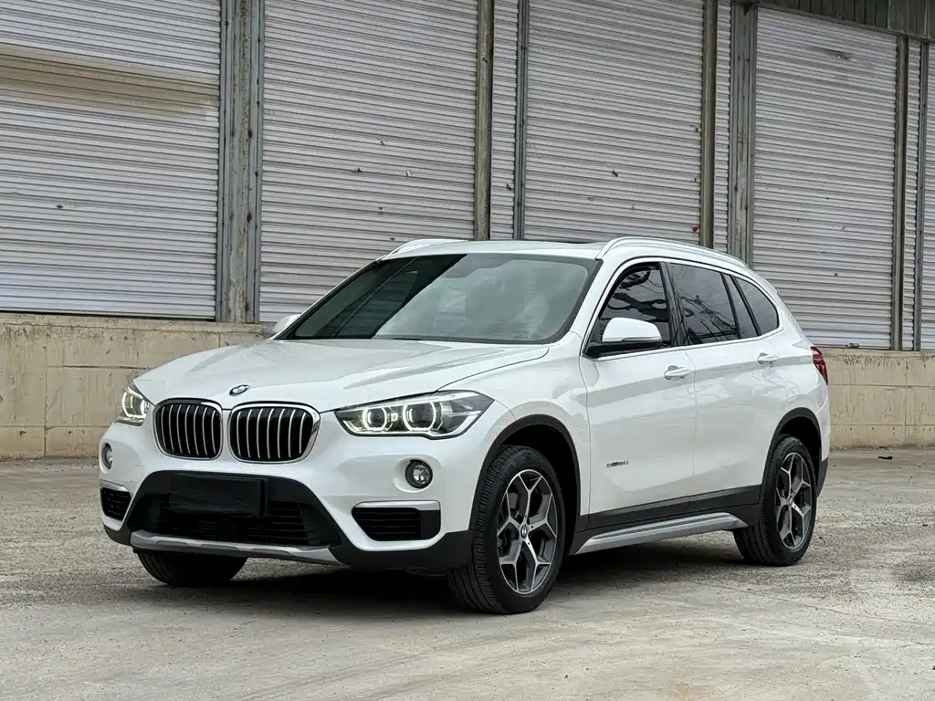 BMW X1 2018 — фото 1