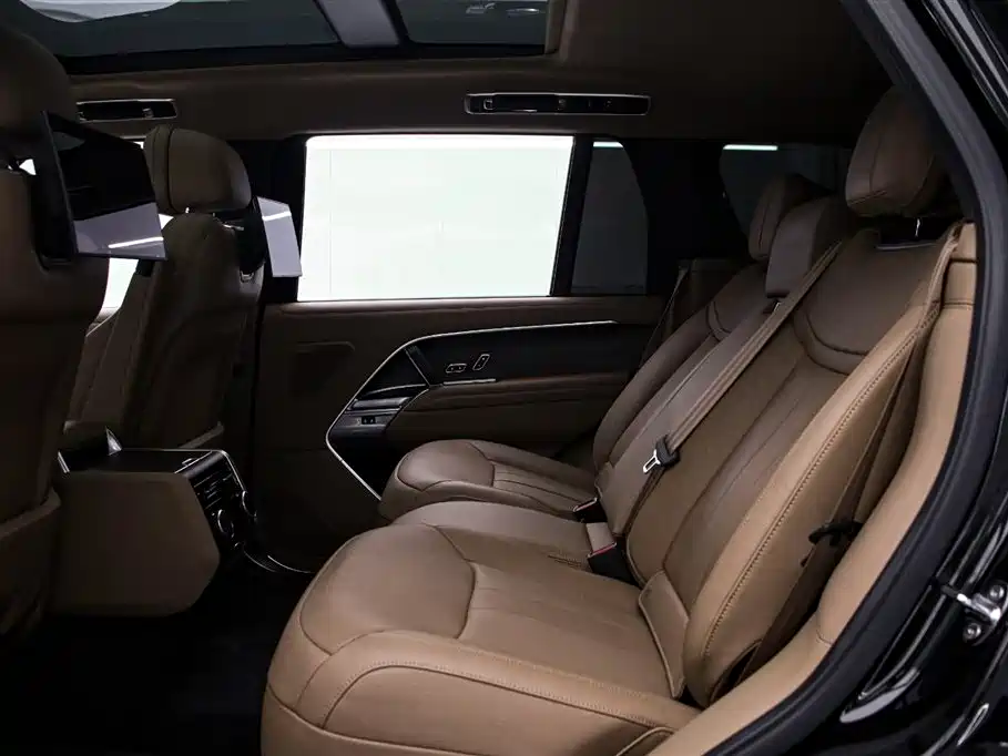 Land Rover Range Rover 2025 — фото 13