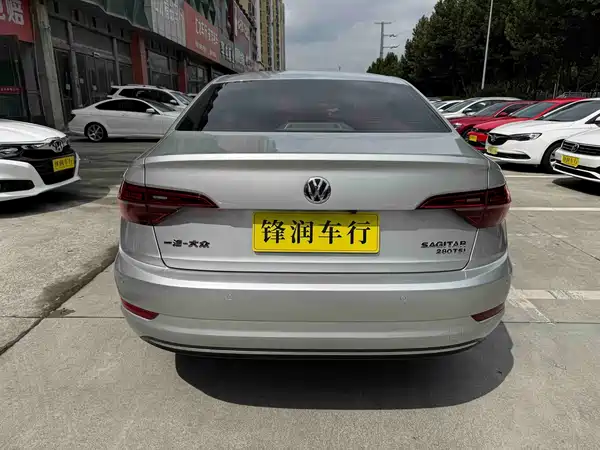 Volkswagen Sagitar 2020