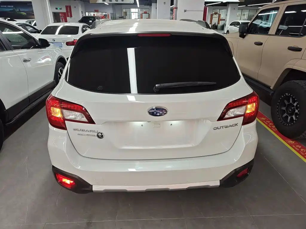 Subaru Outback 2015