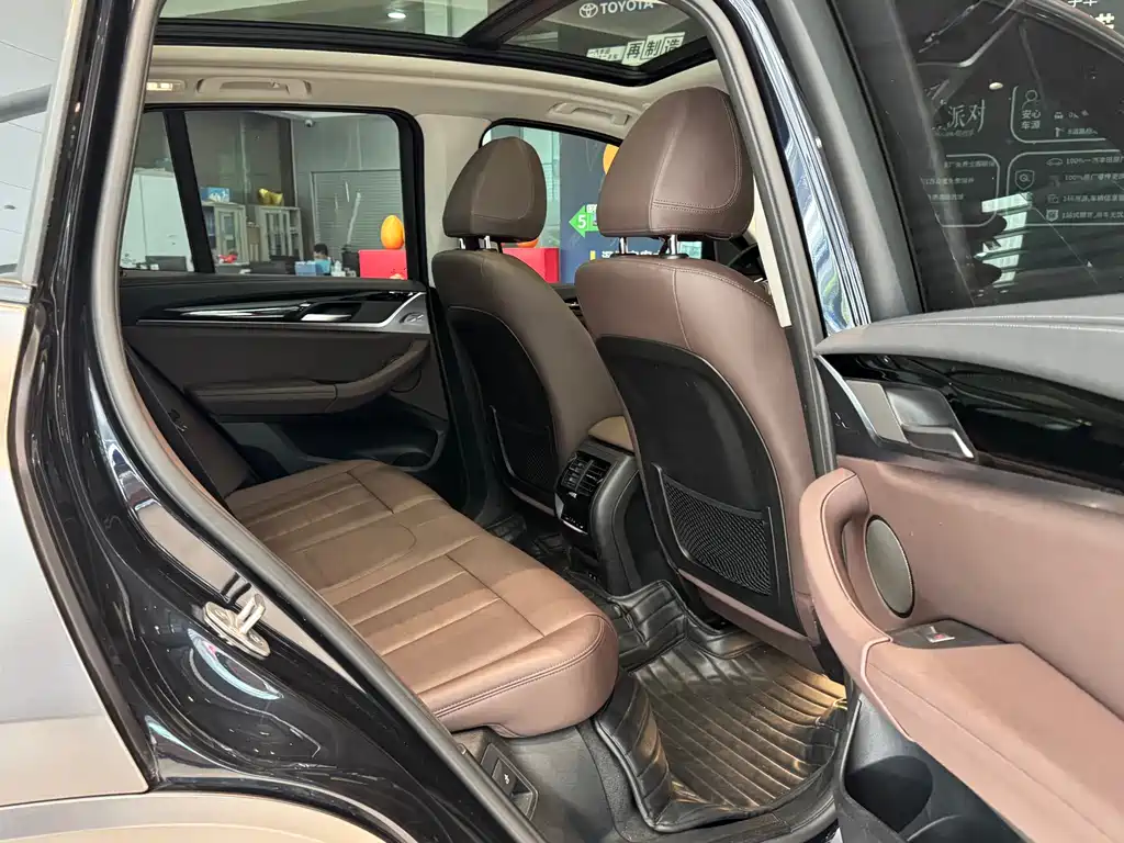 BMW X3 2020 — фото 16
