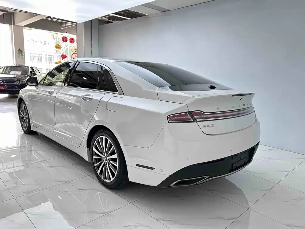 Lincoln MKZ 2020 — фото 13
