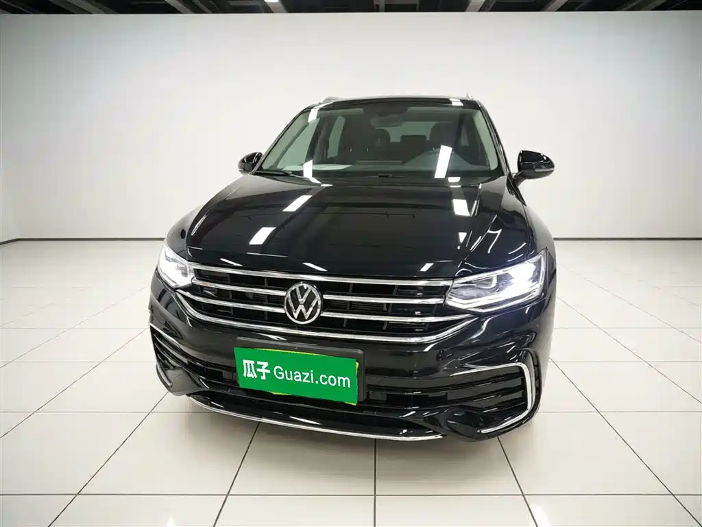 Volkswagen Tiguan L 2024 — фото 3