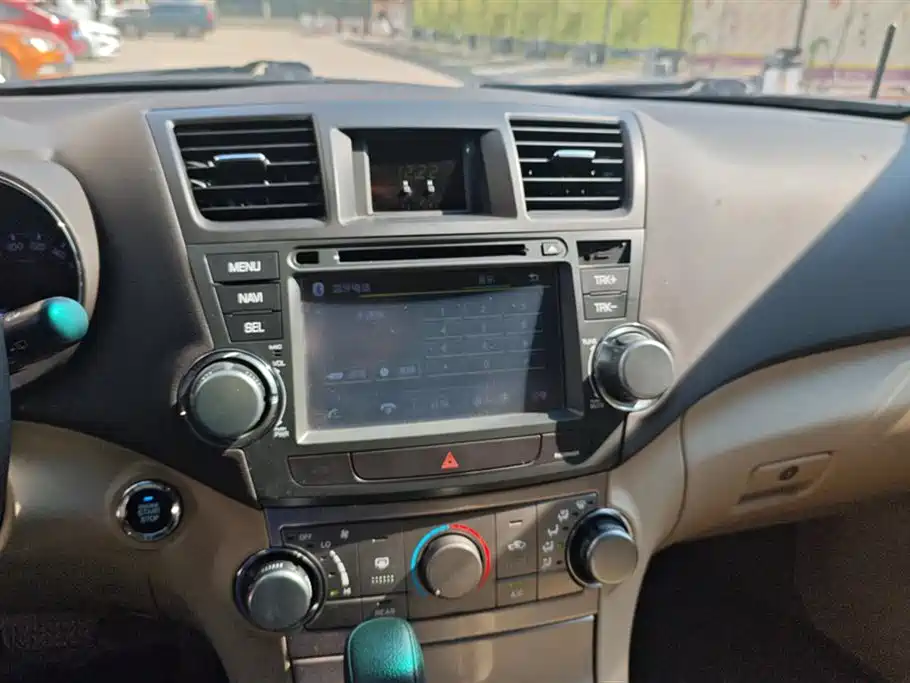 Toyota Highlander 2014 — фото 13