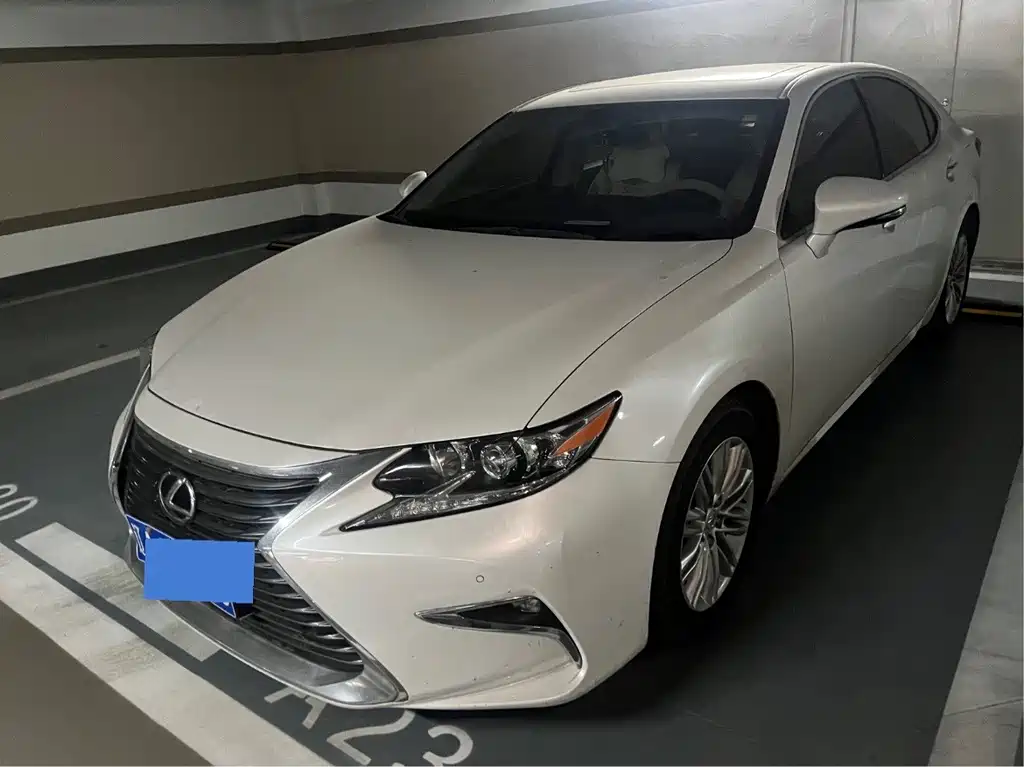Lexus ES 2015 — фото 2