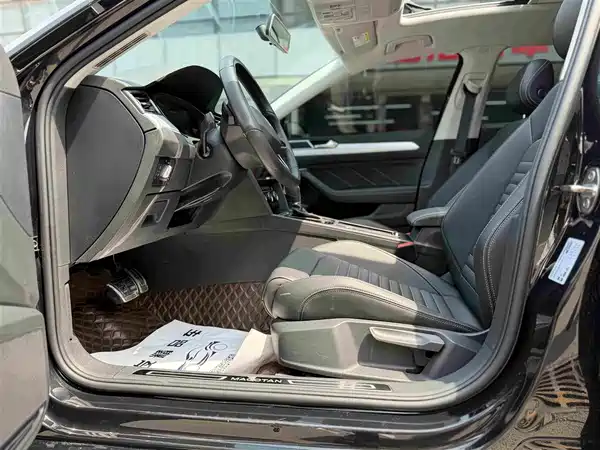 Volkswagen Magotan 2024