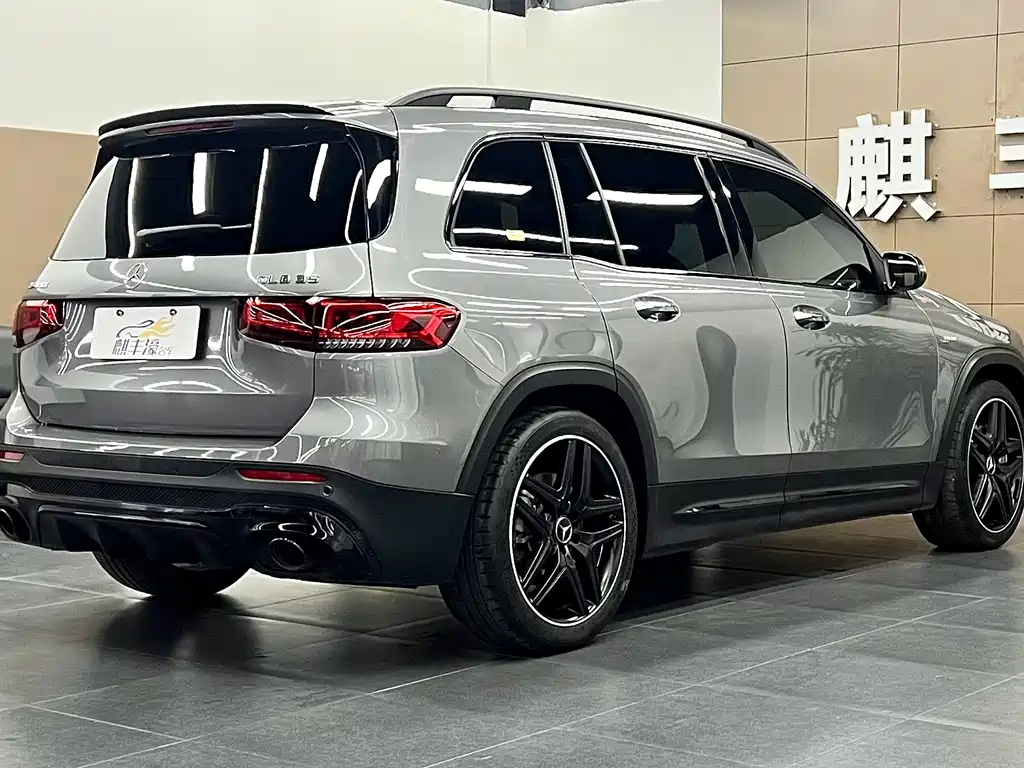 Mercedes-Benz GLB AMG 2022 — фото 16