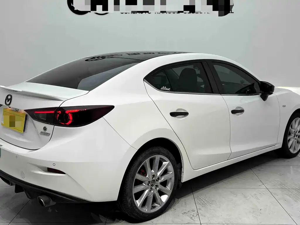 Mazda 3 Axela 2019 — фото 3