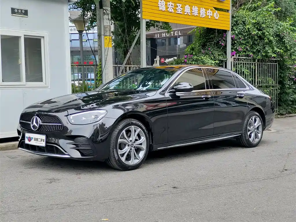 Mercedes-Benz E-Class 2022 — фото 1