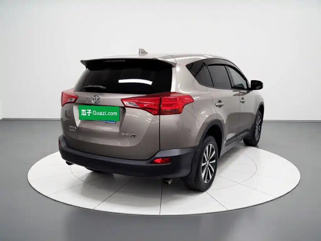 Toyota RAV4 2016
