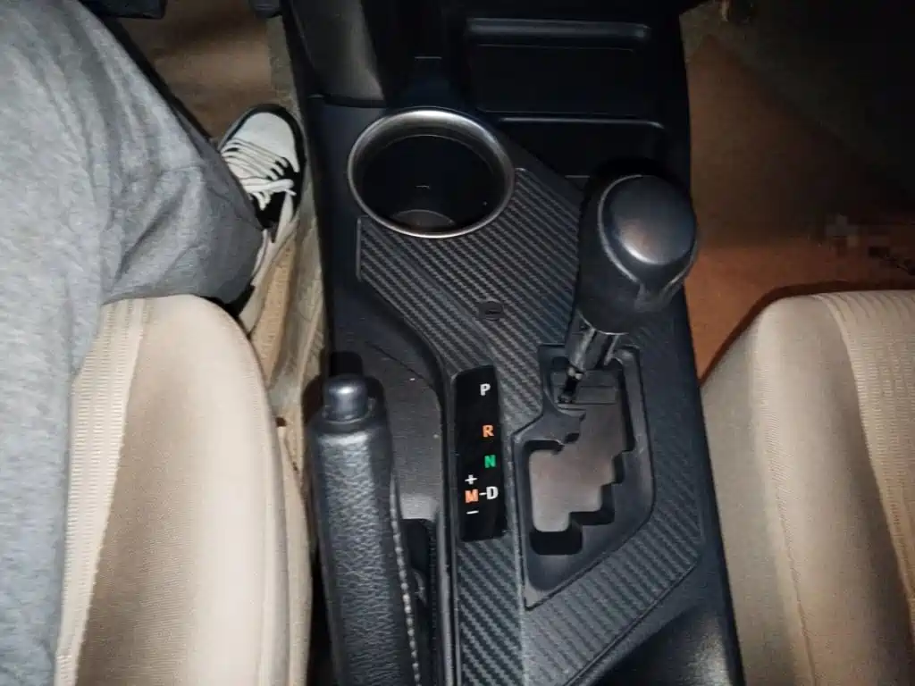 Toyota RAV4 2016 — фото 14