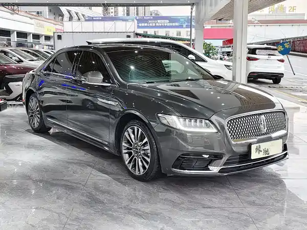 Lincoln Continental 2017