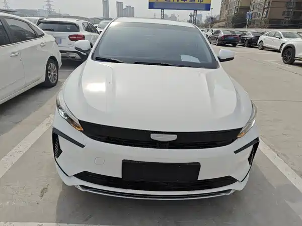 Geely Emgrand L Hip 2024